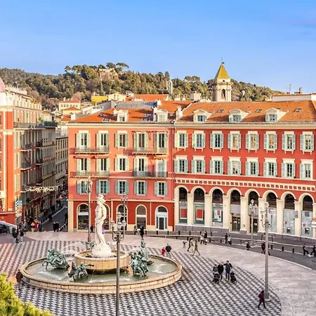 Appartement Sublime 4p Classe Dans Le Vieux-nice *